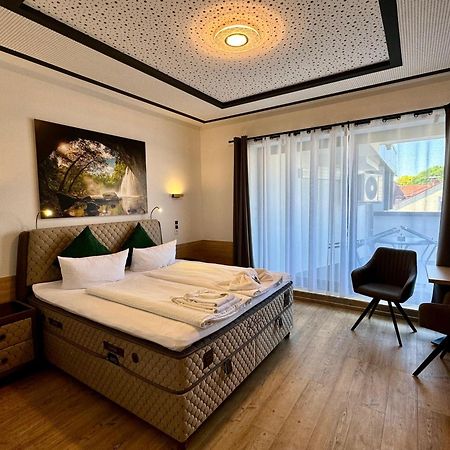 Hotel Montenegro วอร์มส์ ภายนอก รูปภาพ