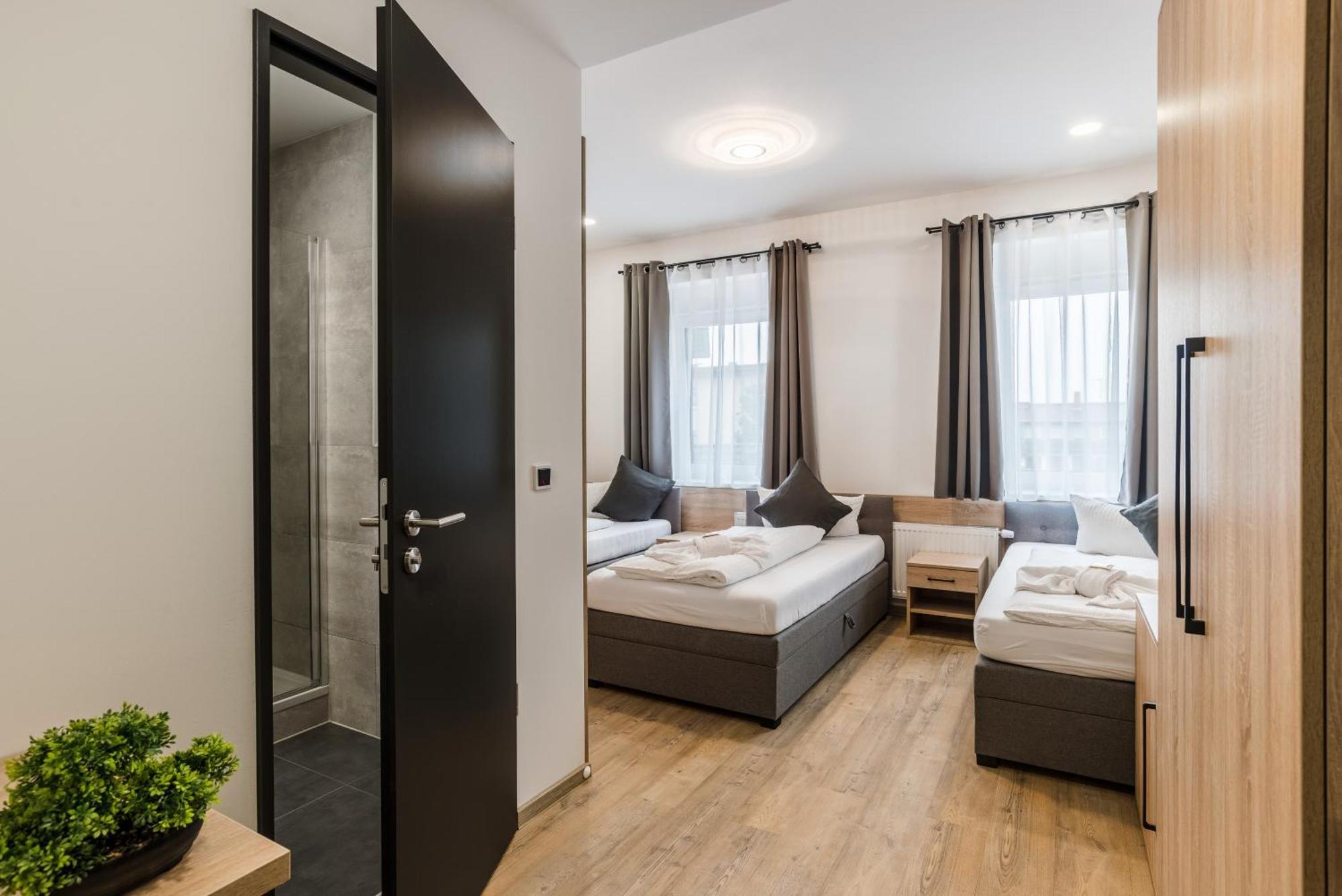 Hotel Montenegro วอร์มส์ ภายนอก รูปภาพ