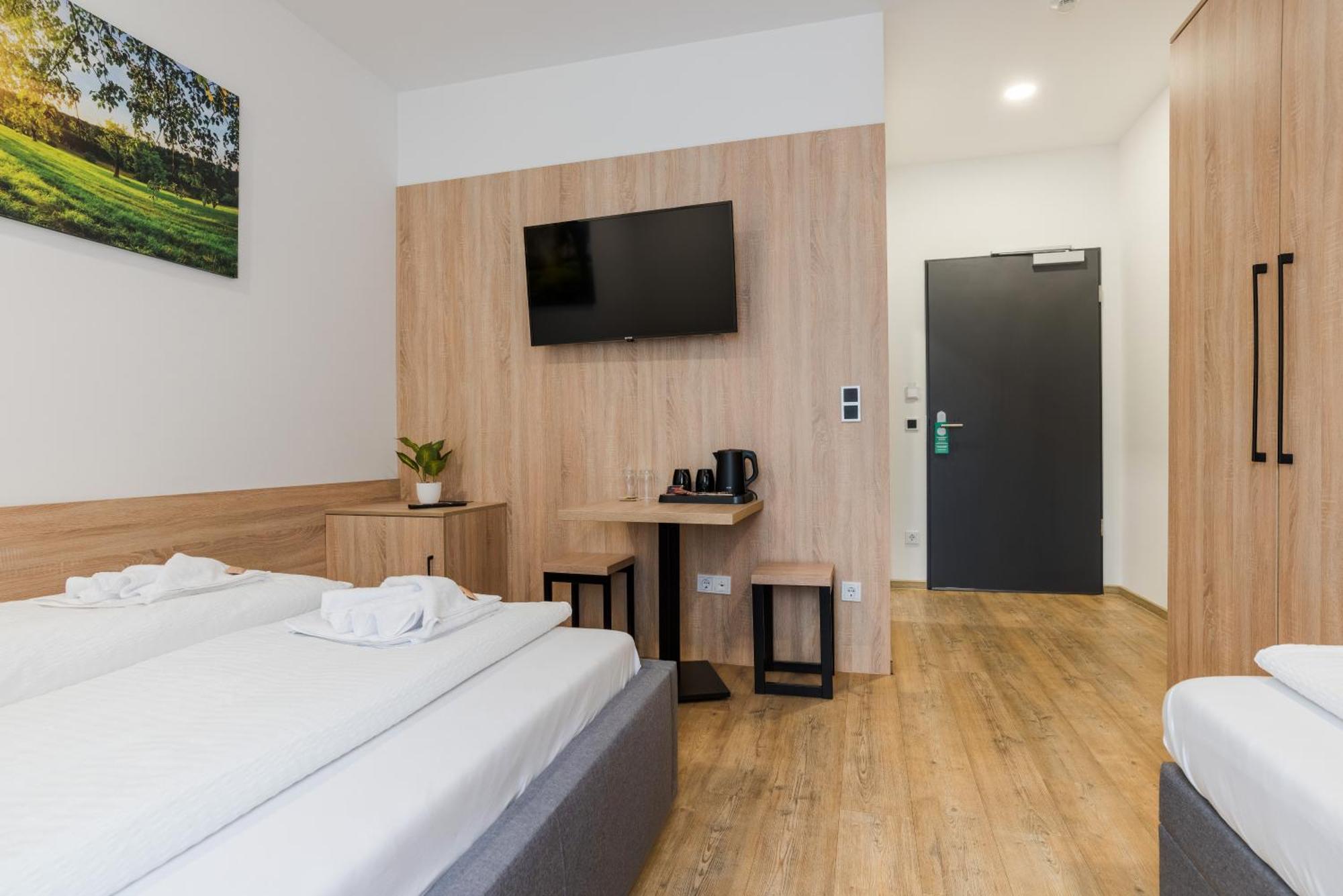 Hotel Montenegro วอร์มส์ ภายนอก รูปภาพ